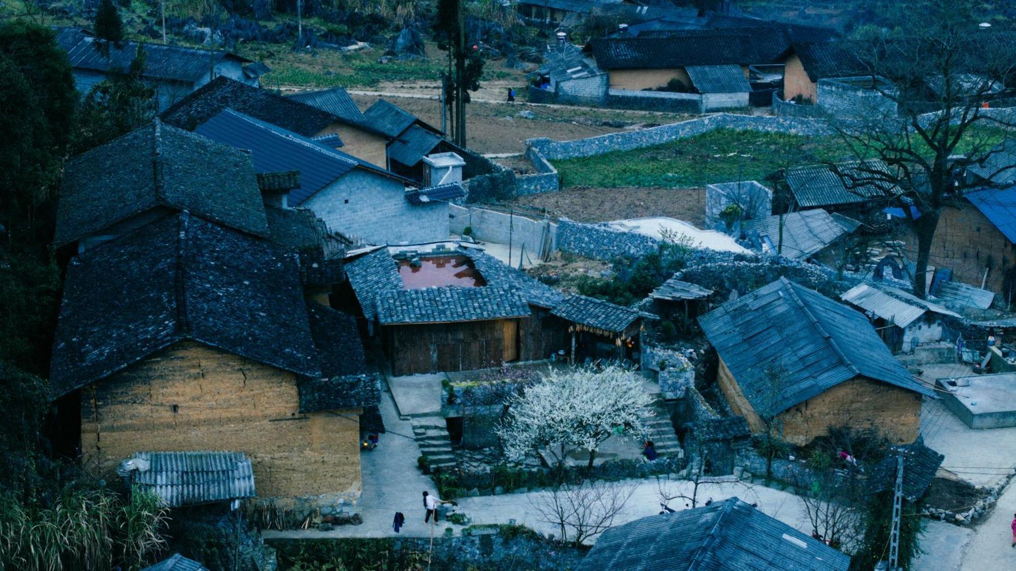 Nha Co Lao Xa Homestay Hmong & Bungalow Air Conditioner Dồng Van Bagian luar foto