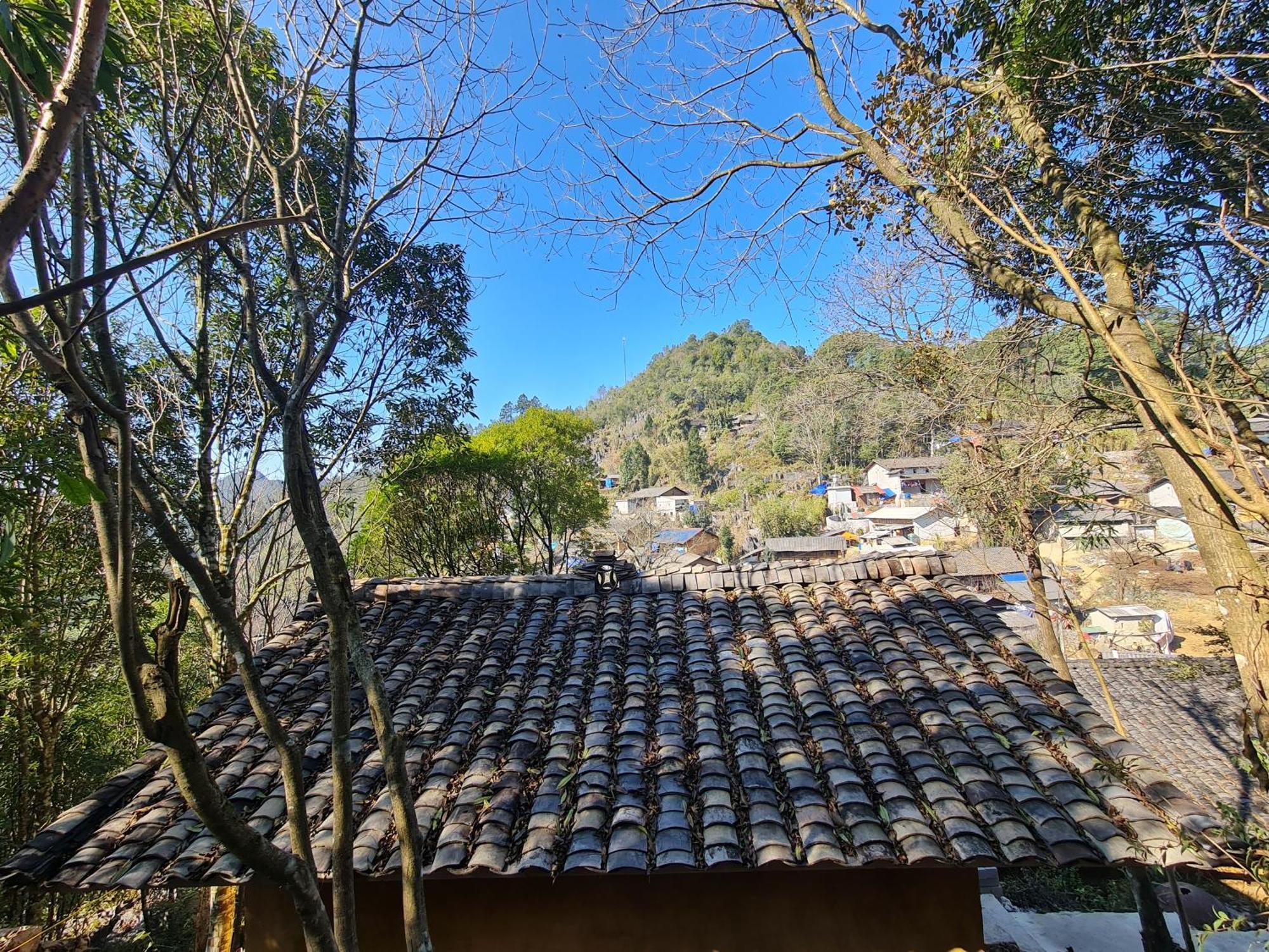 Nha Co Lao Xa Homestay Hmong & Bungalow Air Conditioner Dồng Van Bagian luar foto