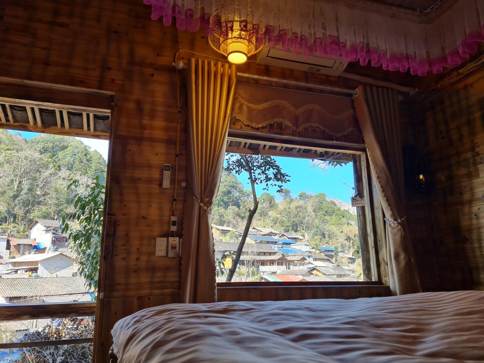 Nha Co Lao Xa Homestay Hmong & Bungalow Air Conditioner Dồng Van Bagian luar foto